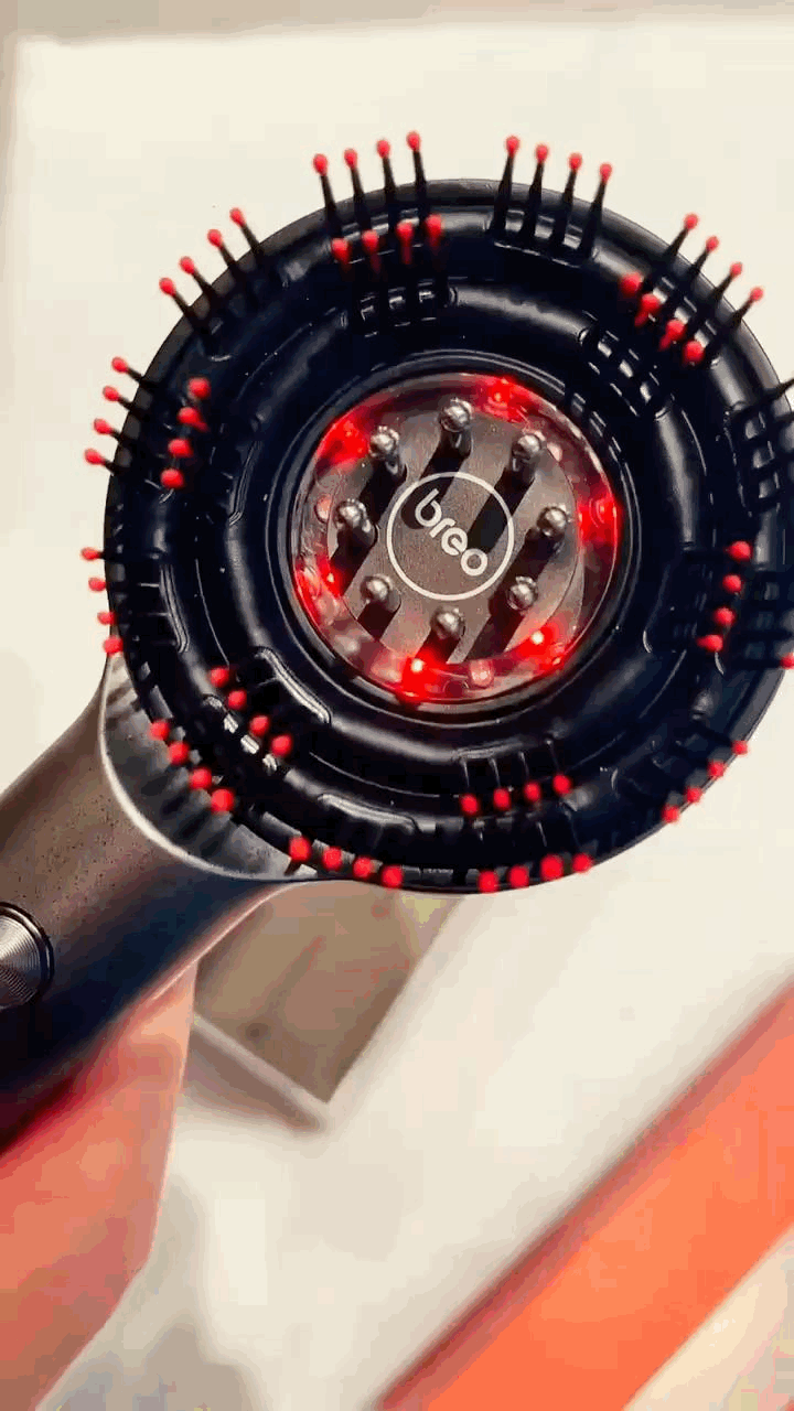 Cepillo masajeador anticaída + serum capilar nocturno